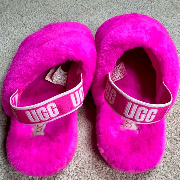Ugg Fluff Yeah Slide - Picture 4 of 9